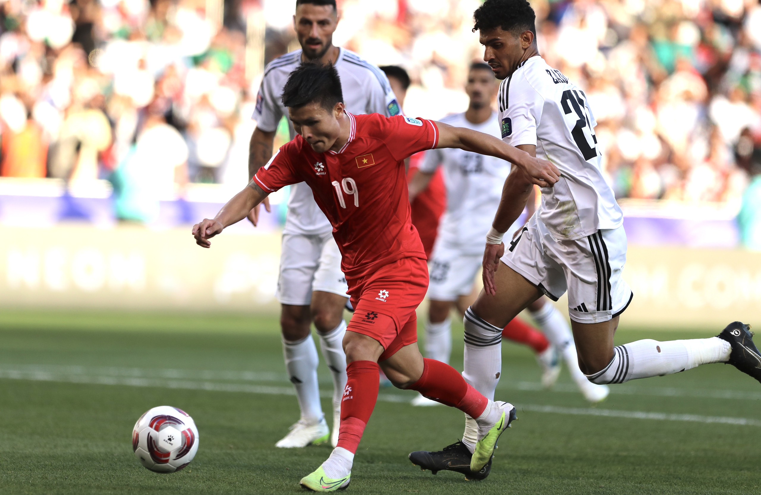 ESPN châu Á: ‘Khi đội tuyển Việt Nam nhìn về tương lai’- Ảnh 5. ESPN châu Á: ‘Khi đội tuyển Việt Nam nhìn về tương lai’- Ảnh 5.