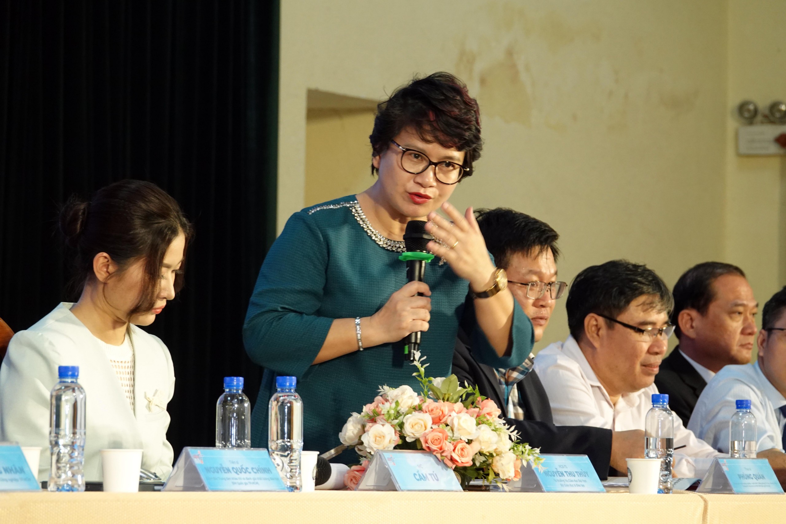 Khai mạc Tư vấn mùa thi 2024: Làm sao để trúng tuyển đúng nguyện vọng yêu thích?- Ảnh 5. Khai mạc Tư vấn mùa thi 2024: Làm sao để trúng tuyển đúng nguyện vọng yêu thích?- Ảnh 5.