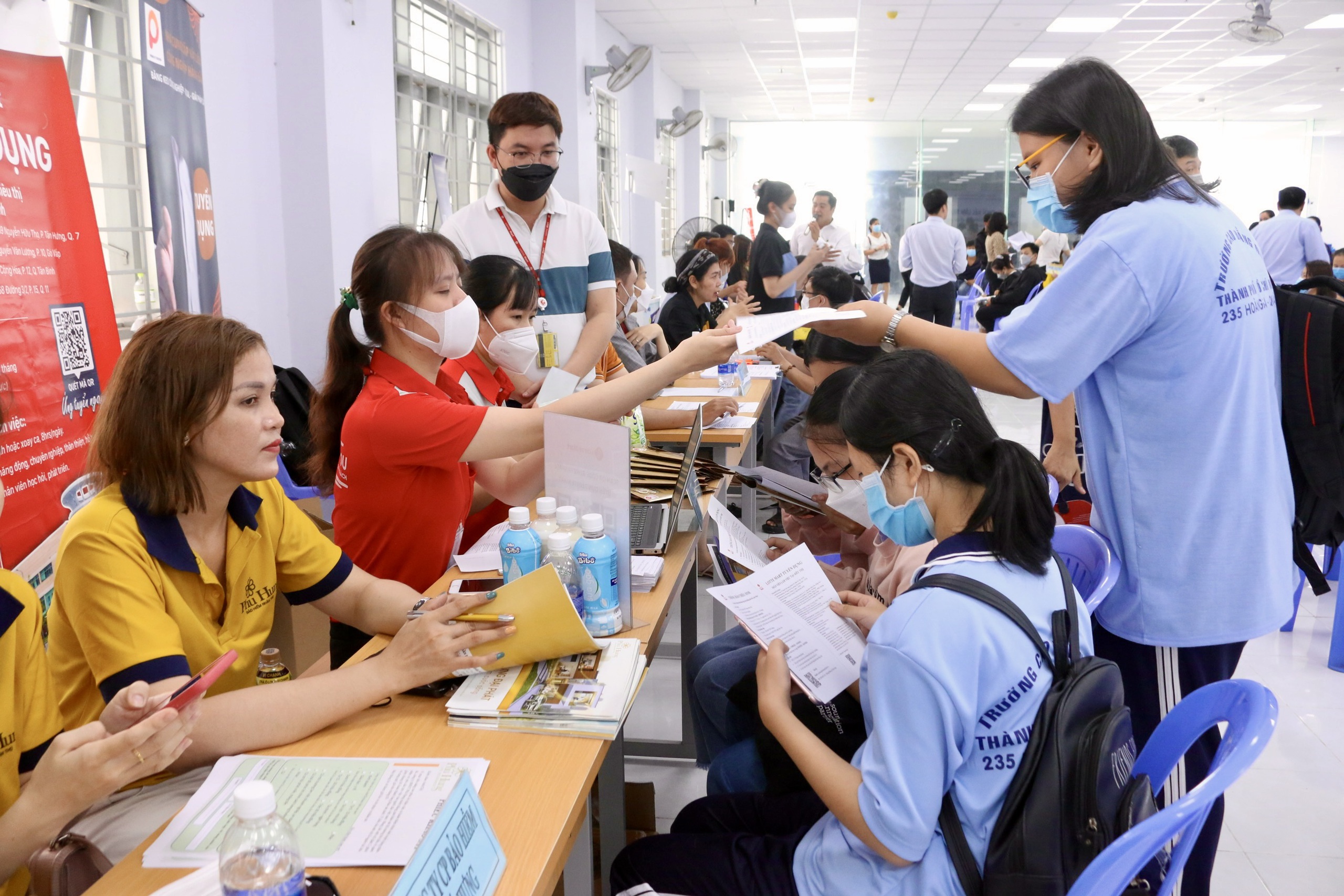 Bà Nguyễn Văn Hạnh Thục: Đổi mới sàn việc làm, giảm số lượng để nâng chất lượng- Ảnh 2. Bà Nguyễn Văn Hạnh Thục: Đổi mới sàn việc làm, giảm số lượng để nâng chất lượng- Ảnh 2.
