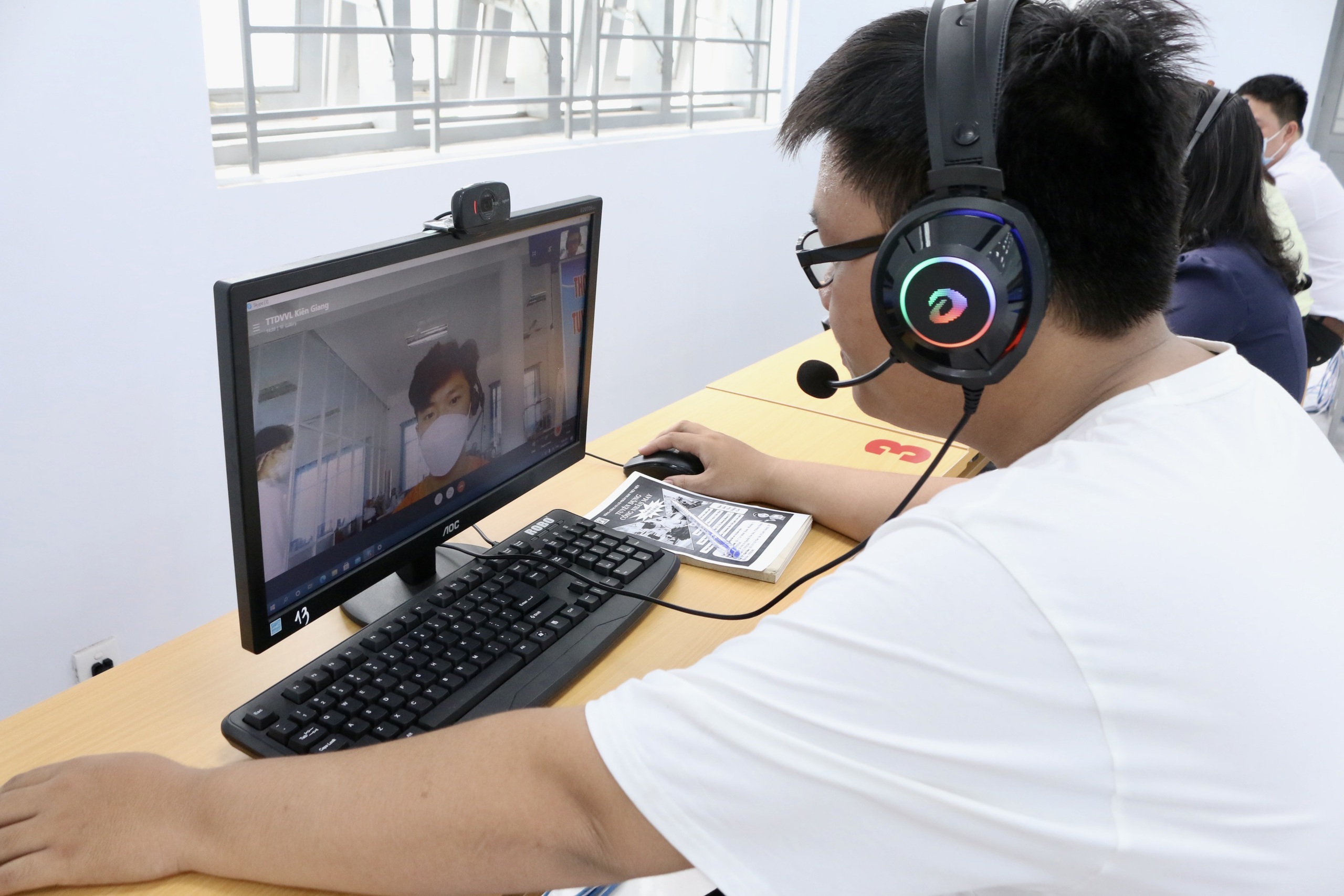 Bà Nguyễn Văn Hạnh Thục: Đổi mới sàn việc làm, giảm số lượng để nâng chất lượng- Ảnh 7. Bà Nguyễn Văn Hạnh Thục: Đổi mới sàn việc làm, giảm số lượng để nâng chất lượng- Ảnh 7.