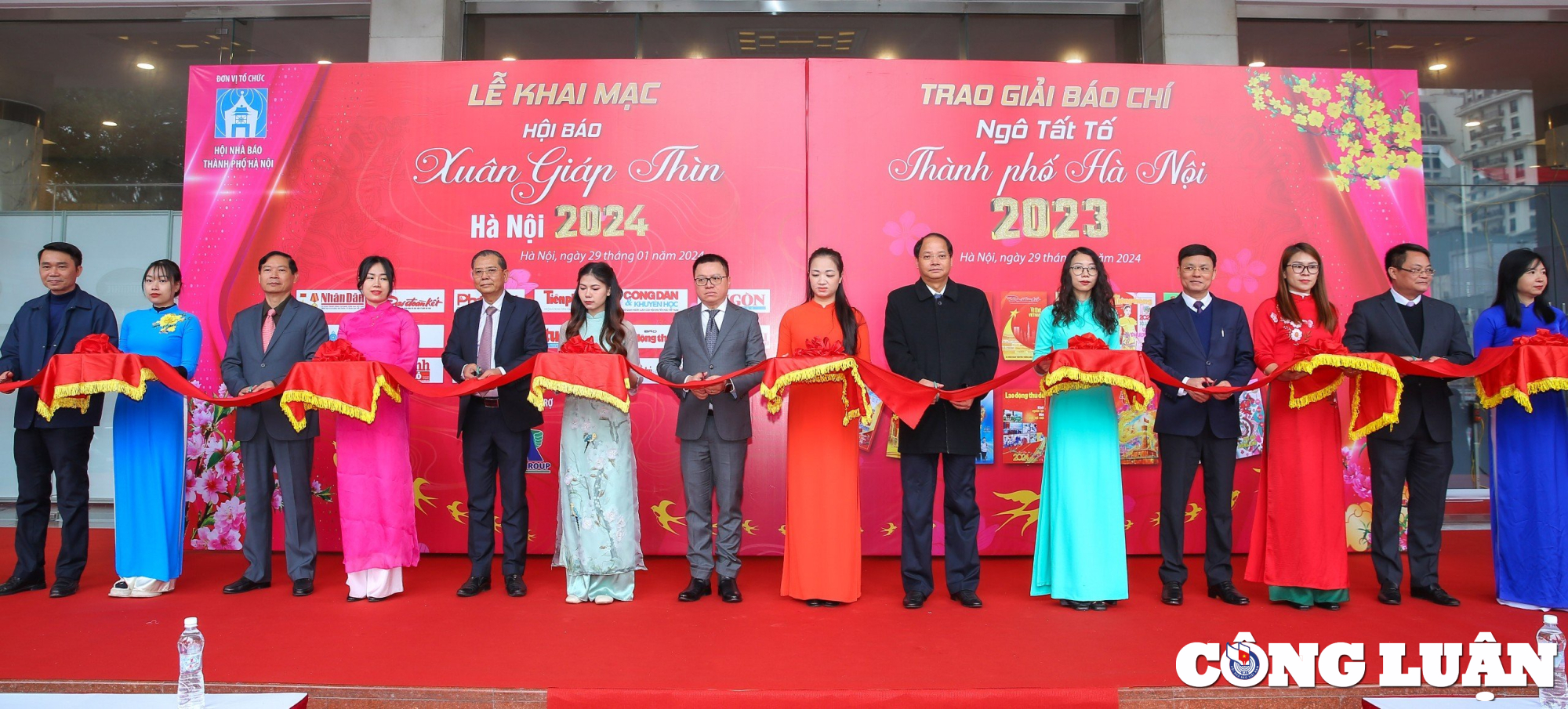 tung bung khai mac hoi bao xuan giap thin ha noi 2024 hinh 2