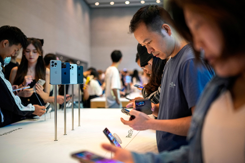 Apple chấm dứt sự thống trị thị trường smartphone của Samsung- Ảnh 1. Apple chấm dứt sự thống trị thị trường smartphone của Samsung- Ảnh 1.