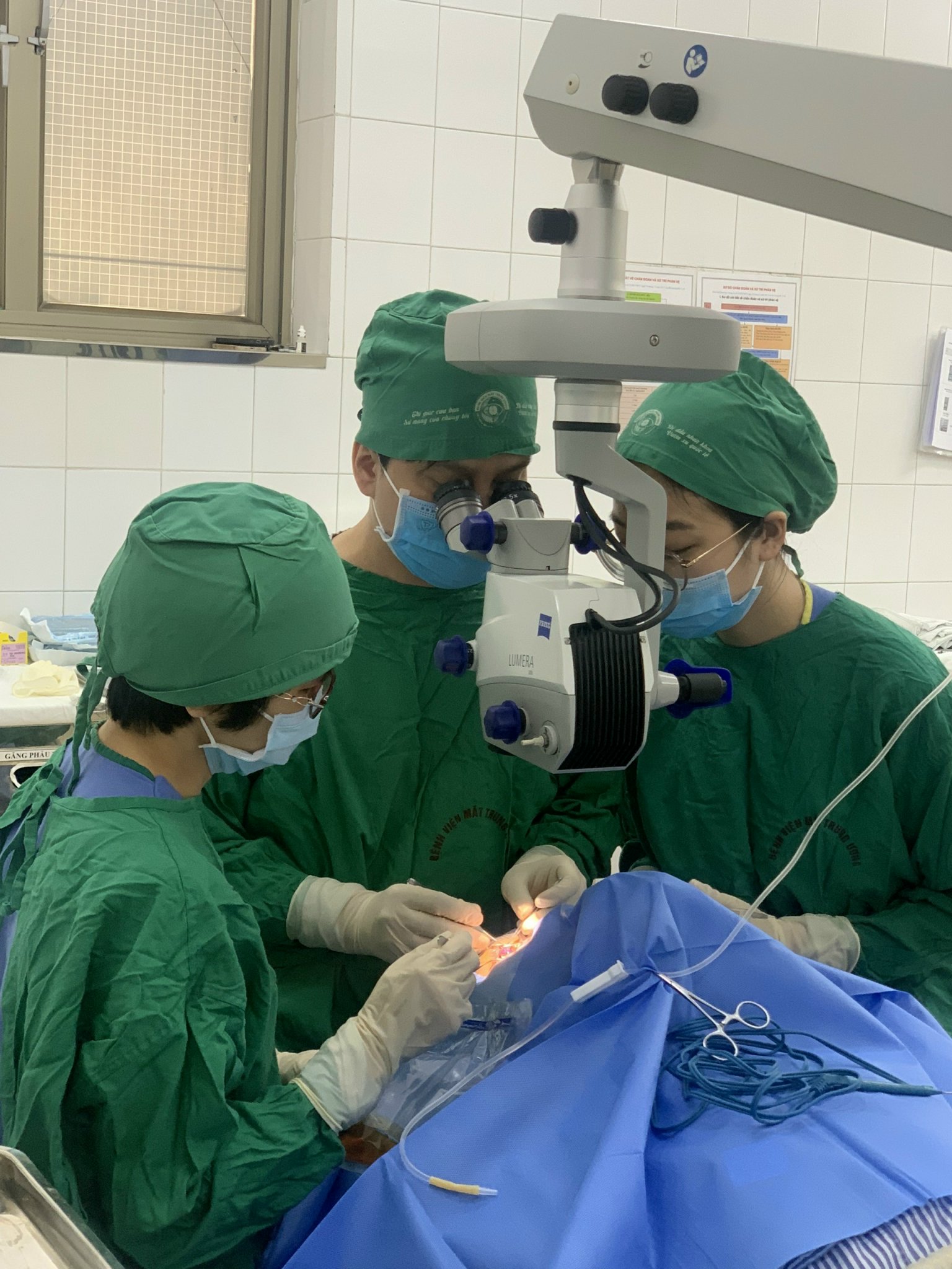 Bệnh viện Mắt T.Ư 'phục hồi' các phẫu thuật sau nhiều ngày hết vật tư y tế- Ảnh 1. Bệnh viện Mắt T.Ư 'phục hồi' các phẫu thuật sau nhiều ngày hết vật tư y tế- Ảnh 1.