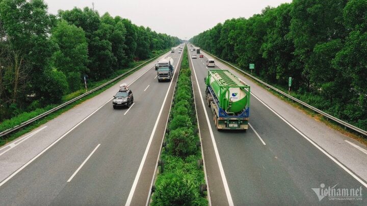 Cao tốc Cầu Giẽ - Ninh Bình sẽ sớm được mở rộng lên 6 làn xe (Ảnh: Hoàng Hà)