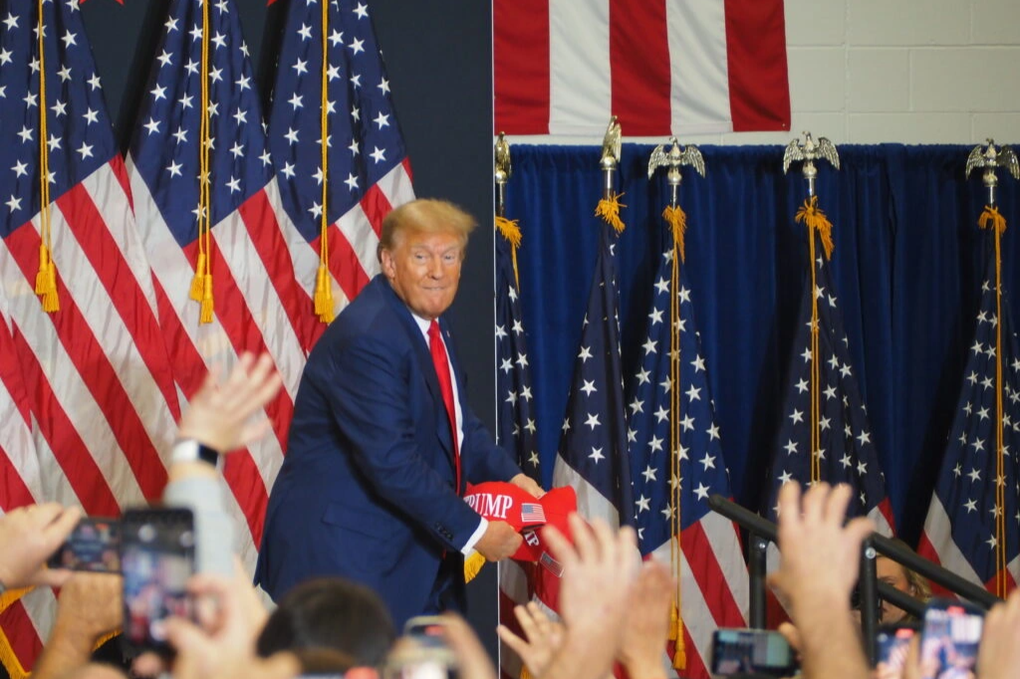 Chiến thắng ở Iowa - sự trở lại đáng kinh ngạc của ông Trump - 1 Chiến thắng ở Iowa - sự trở lại đáng kinh ngạc của ông Trump - 1