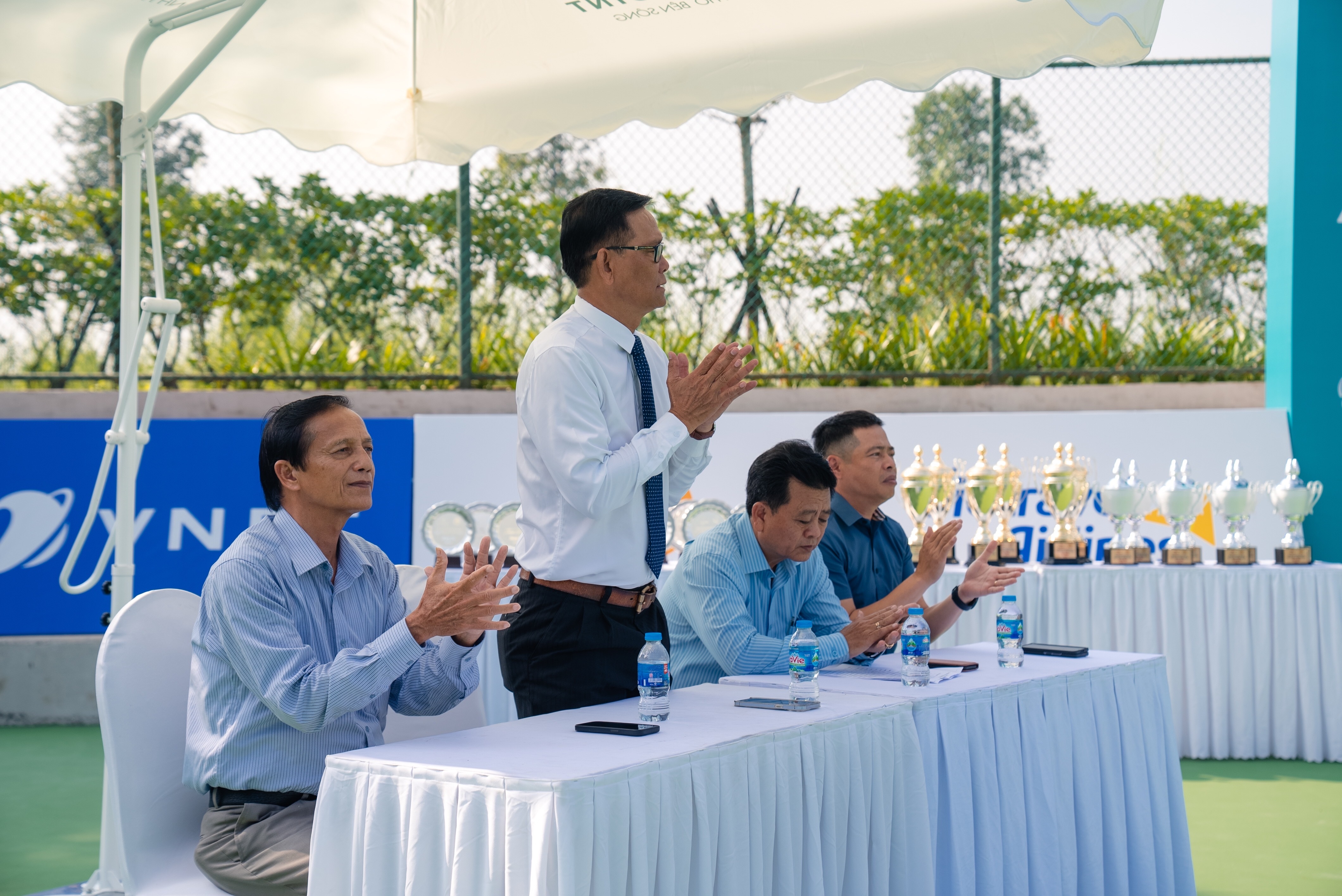 Chuyên gia: Chuyên gia: