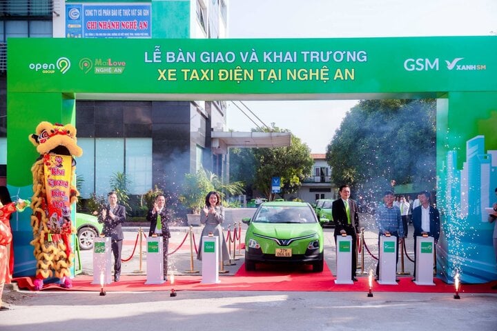 Công ty Sơn Nam thuê xe VinFast từ GSM, triển khai dịch vụ taxi điện MaiLove - 1