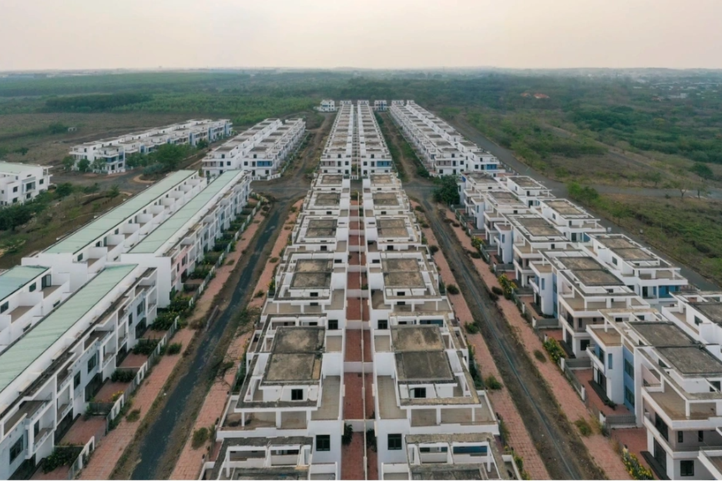 Cuộc đua không cân sức trên thị trường bất động sản - 1 Cuộc đua không cân sức trên thị trường bất động sản - 1