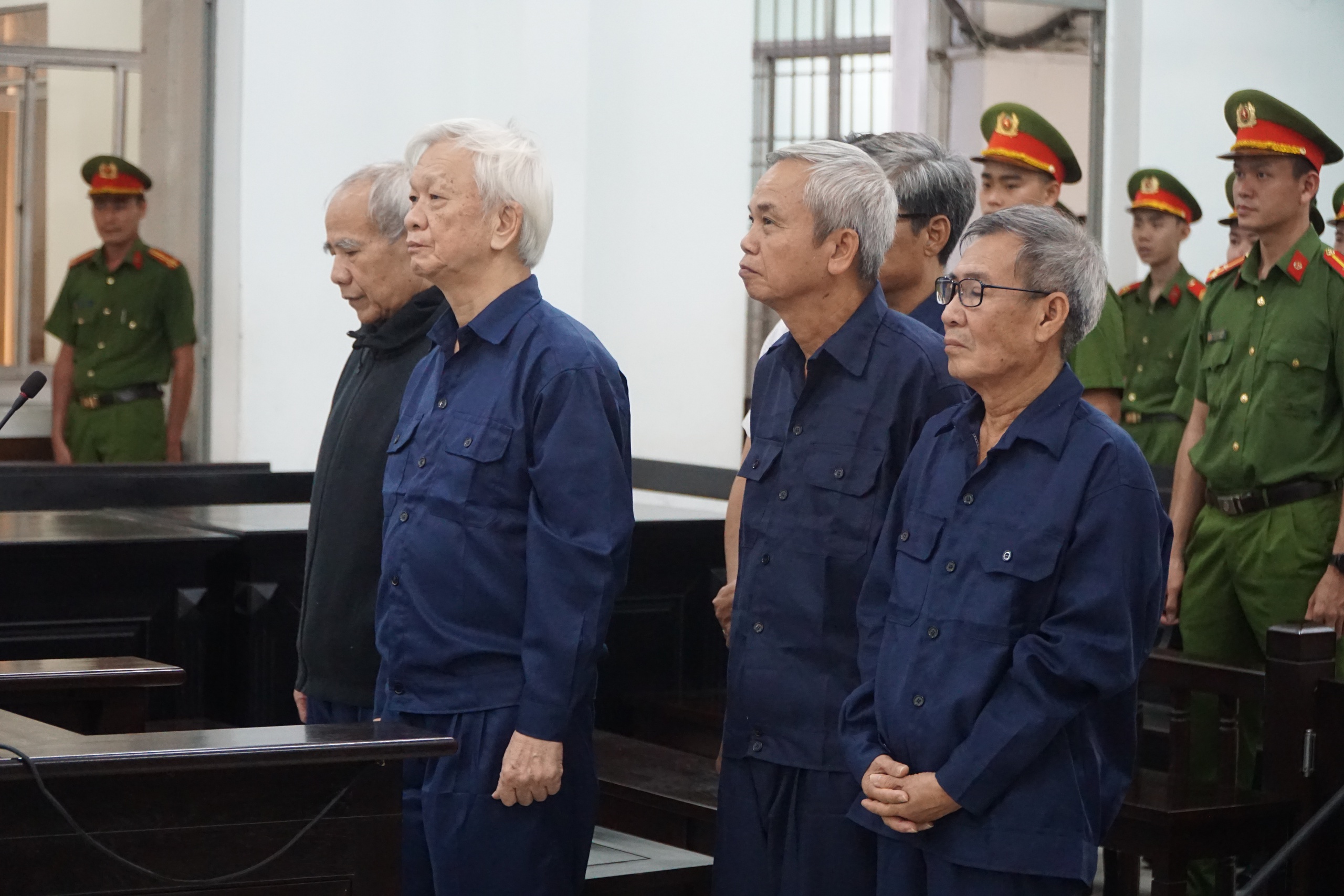 Sai phạm tại Mường Thanh Viễn Triều: Cựu Chủ tịch Khánh Hòa lãnh 5 năm tù- Ảnh 1. Sai phạm tại Mường Thanh Viễn Triều: Cựu Chủ tịch Khánh Hòa lãnh 5 năm tù- Ảnh 1.