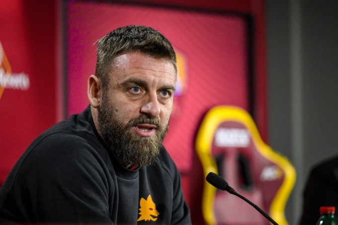De Rossi wants to be supported like Mourinho - Vietnam.vn
