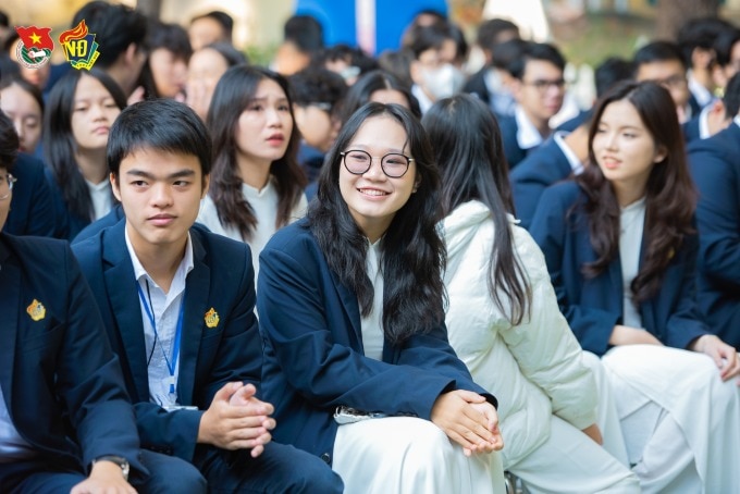 Học sinh trường THPT Việt Đức, Hà Nội, trong Lễ kỷ niệm ngày Nhà giáo Việt Nam 20/22/2023. Ảnh: Fanpage nhà trường