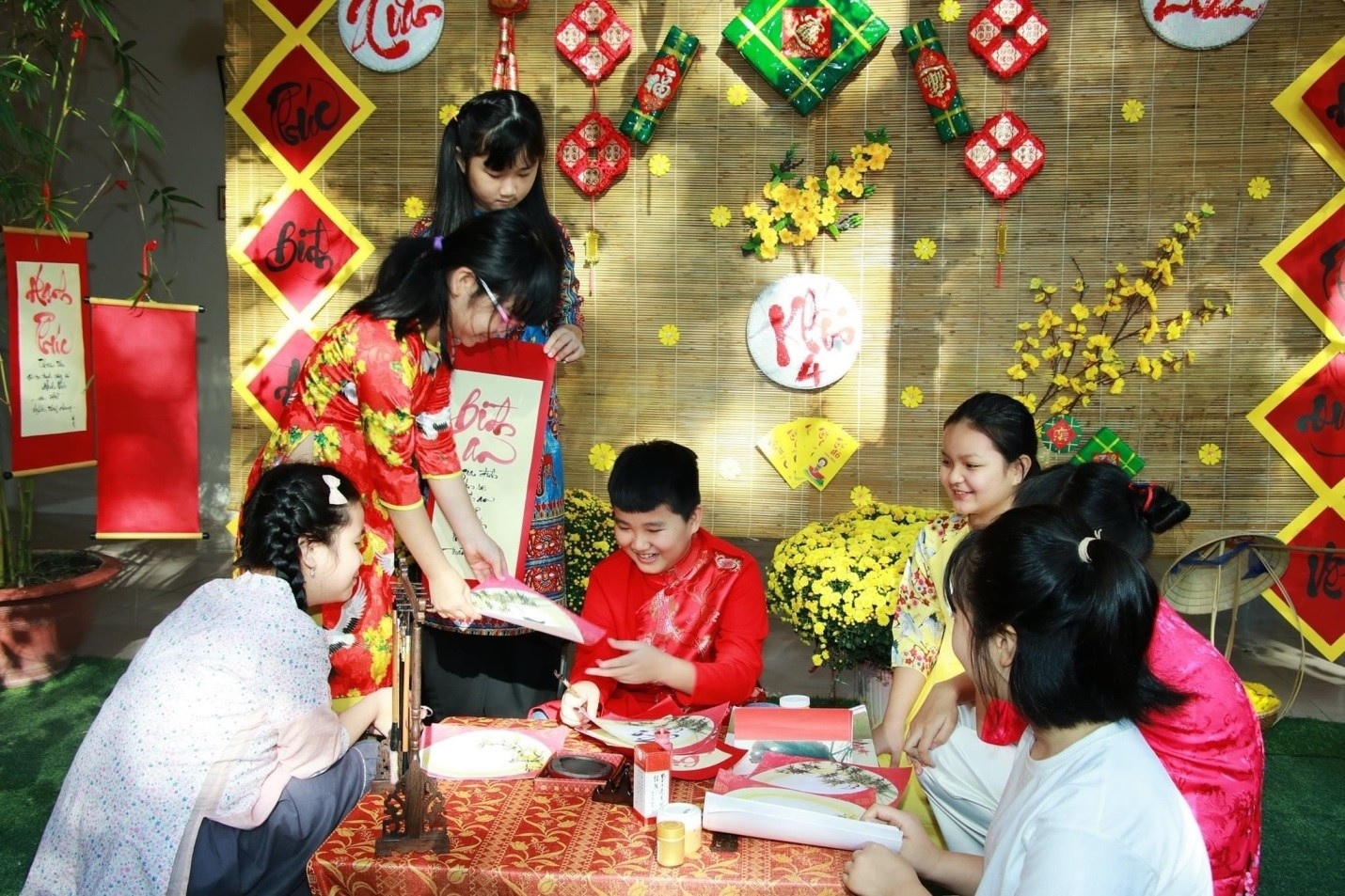 Học sinh Khánh Hòa nghỉ Tết Nguyên đán Giáp Thìn 14 ngày- Ảnh 1. Học sinh Khánh Hòa nghỉ Tết Nguyên đán Giáp Thìn 14 ngày- Ảnh 1.