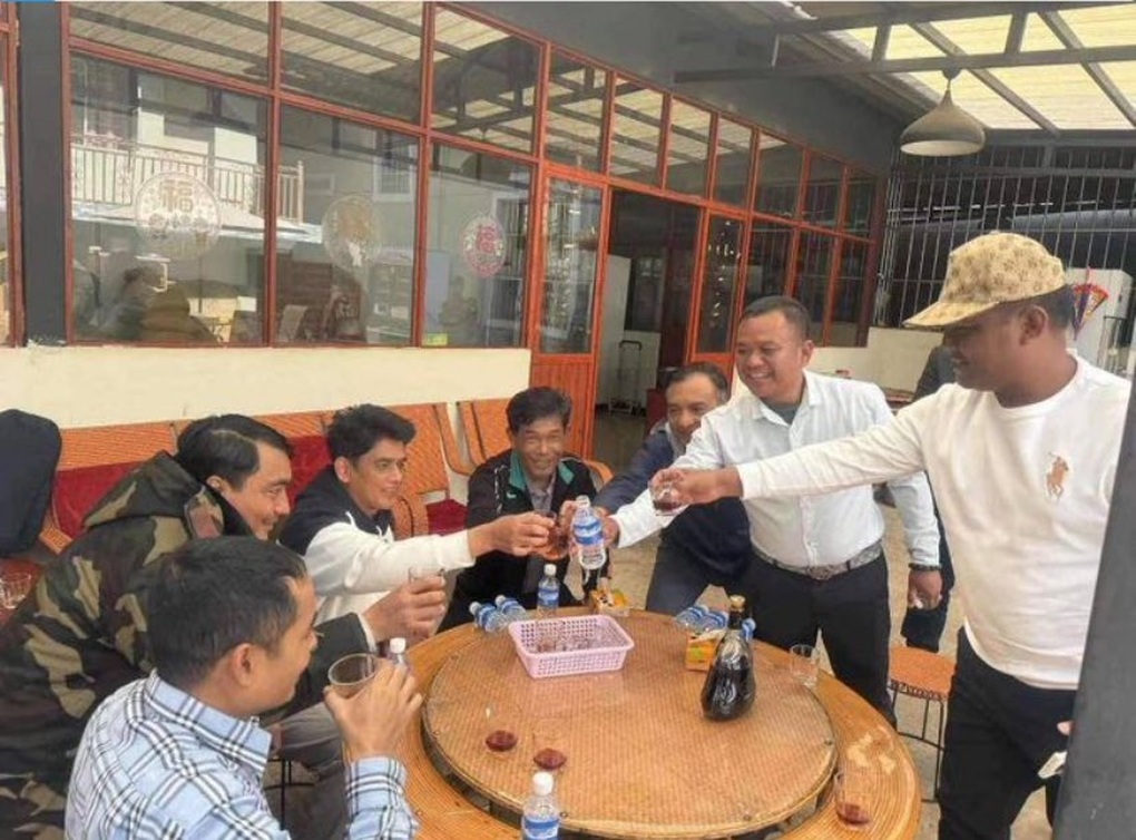 Myanmar bắt giữ 6 tướng đầu hàng quân nổi dậy - 1 Myanmar bắt giữ 6 tướng đầu hàng quân nổi dậy - 1