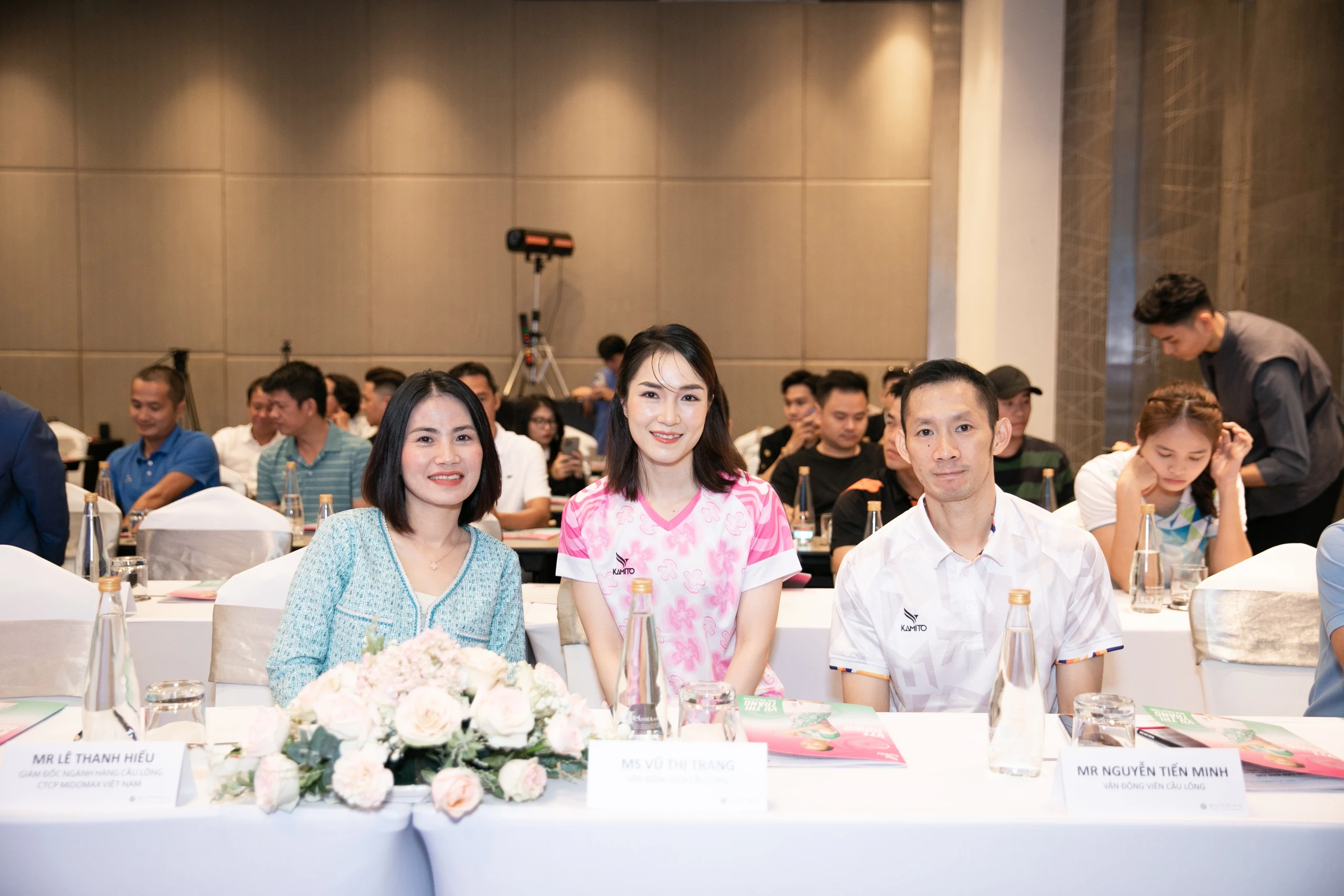 Nguyễn Tiến Minh xúc động trong ngày đặc biệt của vợ Vũ Thị Trang- Ảnh 1. Nguyễn Tiến Minh xúc động trong ngày đặc biệt của vợ Vũ Thị Trang- Ảnh 1.