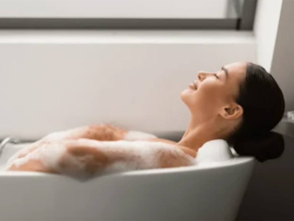 Chuyên gia: Nhiều lợi ích từ việc tắm bồn nước ấm- Ảnh 1. Chuyên gia: Nhiều lợi ích từ việc tắm bồn nước ấm- Ảnh 1.