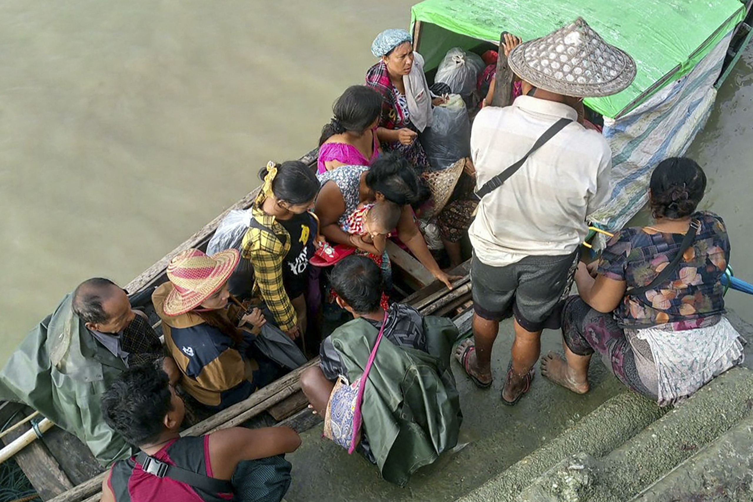 Nhóm nổi dậy chiếm một thị trấn sau cuộc đụng độ dữ dội với quân đội Myanmar?- Ảnh 1. Nhóm nổi dậy chiếm một thị trấn sau cuộc đụng độ dữ dội với quân đội Myanmar?- Ảnh 1.