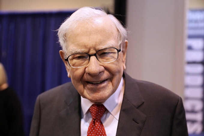Warren Buffett tại Đại hội cổ đông Berkshire Hathaway. Ảnh: Reuters