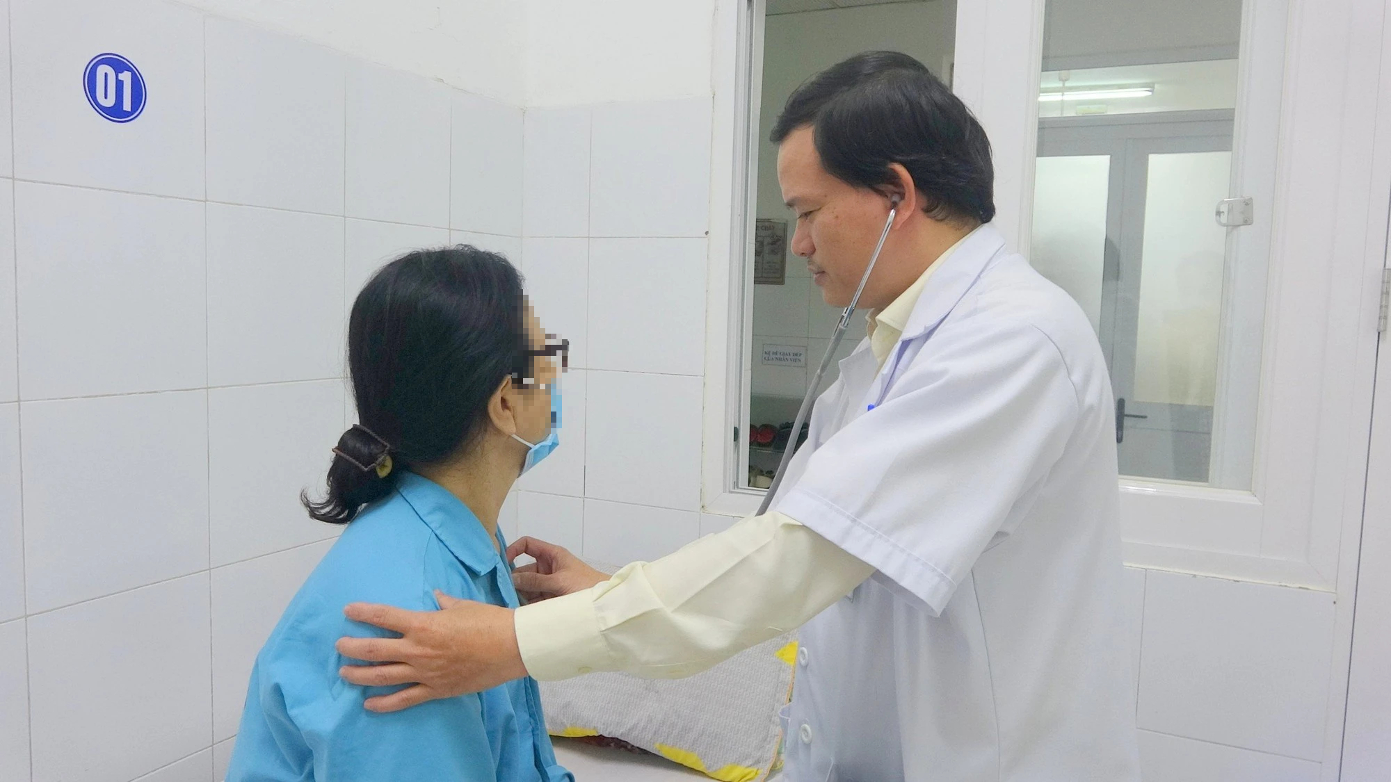Đà Nẵng: Phẫu thuật nội soi cắt bỏ phổi biệt lập có mạch nuôi lớn hiếm gặp- Ảnh 1. Đà Nẵng: Phẫu thuật nội soi cắt bỏ phổi biệt lập có mạch nuôi lớn hiếm gặp- Ảnh 1.
