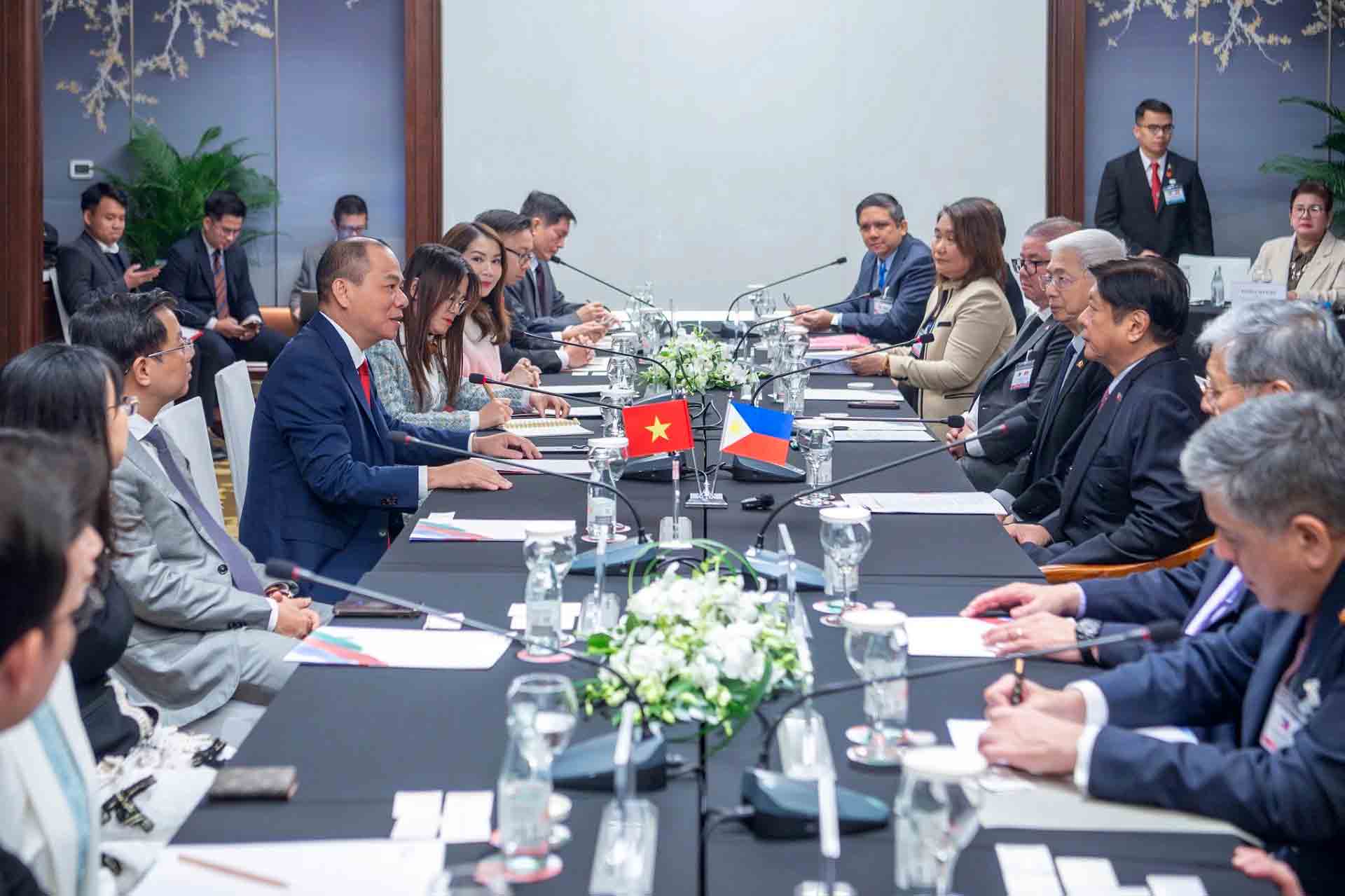 Philippines chào đón Vingroup đến đầu tư- Ảnh 1. Philippines chào đón Vingroup đến đầu tư- Ảnh 1.