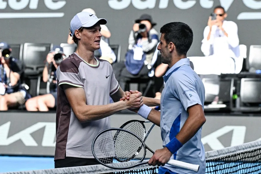 Sinner, Medvedev áp sát vị trí số một thế giới của Djokovic - 1 Sinner, Medvedev áp sát vị trí số một thế giới của Djokovic - 1