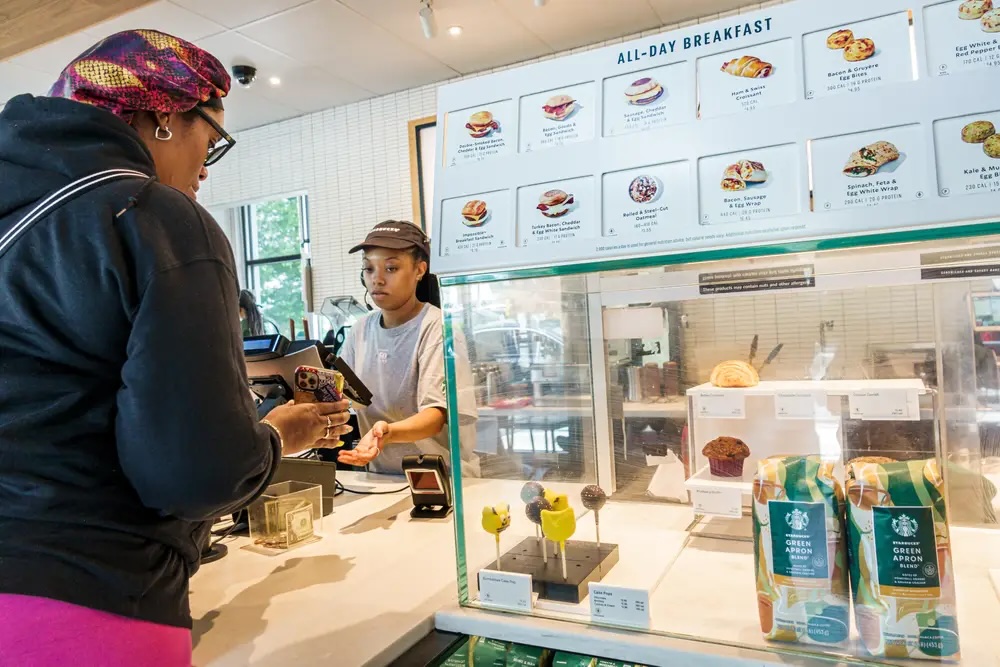 Starbucks bị khiếu nại vì 'bẫy' chi tiêu khách hàng- Ảnh 1. Starbucks bị khiếu nại vì 'bẫy' chi tiêu khách hàng- Ảnh 1.