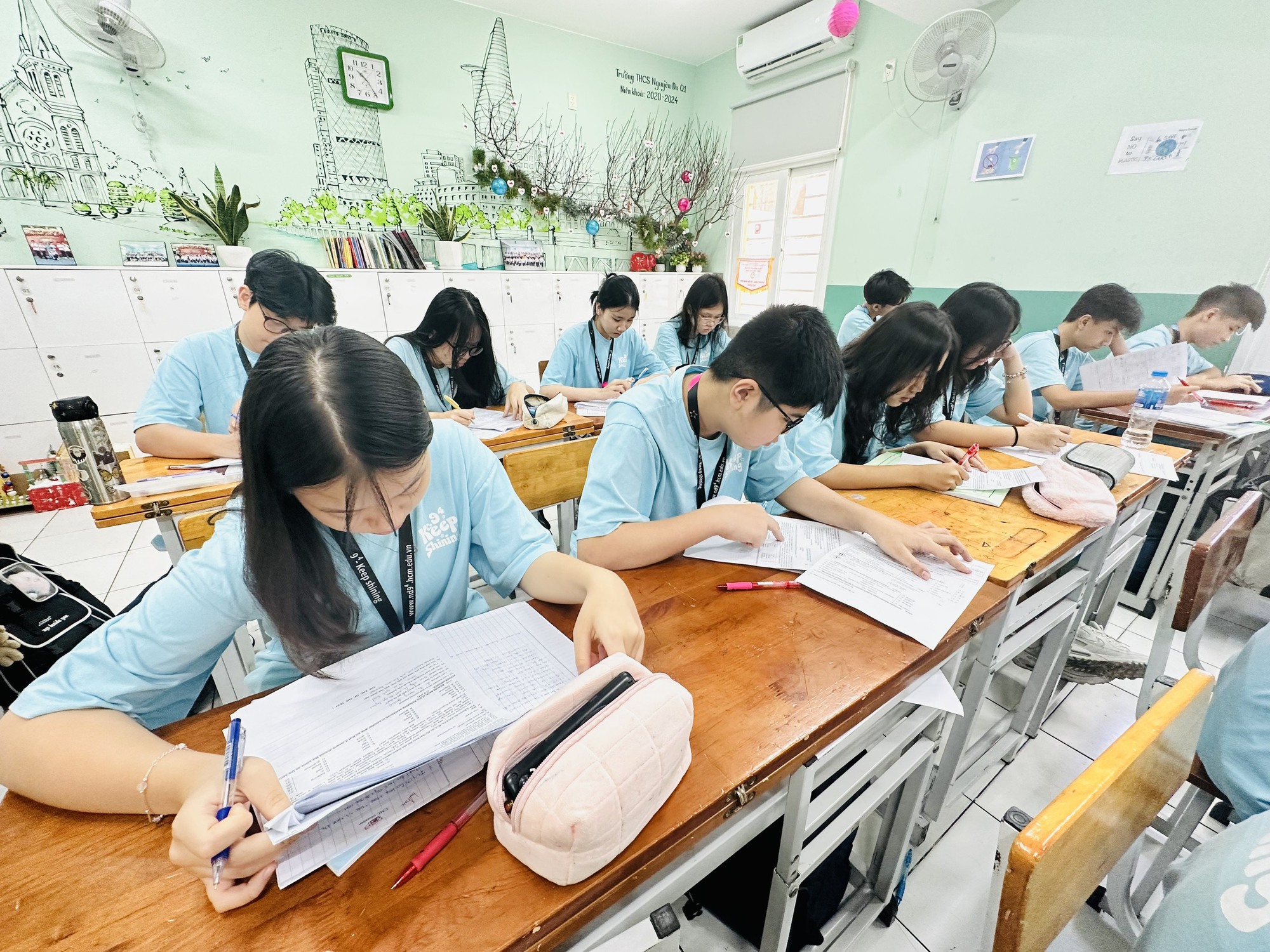 Tuyển sinh chương trình ngoại ngữ ở lớp 1, 6, 10 tại TP.HCM trong năm học mới- Ảnh 3. Tuyển sinh chương trình ngoại ngữ ở lớp 1, 6, 10 tại TP.HCM trong năm học mới- Ảnh 3.