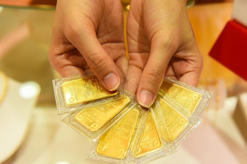 Giá vàng lại bật ngửa tăng 1,5 triệu đồng - 1 Giá vàng lại bật ngửa tăng 1,5 triệu đồng - 1