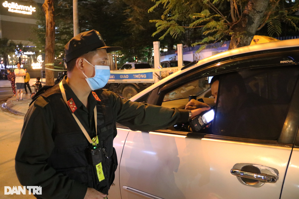 Xử lý tài xế vi phạm nồng độ cồn không có vùng cấm - 4 Xử lý tài xế vi phạm nồng độ cồn không có vùng cấm - 4