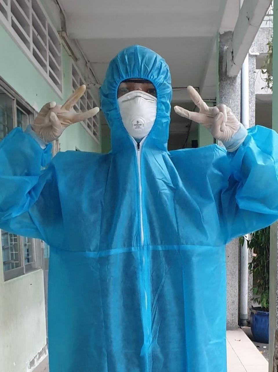 Nữ thiếu úy, bác sĩ là công dân trẻ tiêu biểu TPHCM, từng tới 20 quốc gia - 4 Nữ thiếu úy, bác sĩ là công dân trẻ tiêu biểu TPHCM, từng tới 20 quốc gia - 4