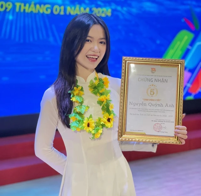 Nữ ‘Sinh viên 5 tốt’ xinh đẹp, giỏi giang- Ảnh 1. Nữ ‘Sinh viên 5 tốt’ xinh đẹp, giỏi giang- Ảnh 1.