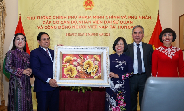 Thúc đẩy phía Hungary sớm công nhận cộng đồng người Việt Nam là dân tộc thiểu số- Ảnh 7. Thúc đẩy phía Hungary sớm công nhận cộng đồng người Việt Nam là dân tộc thiểu số- Ảnh 7.