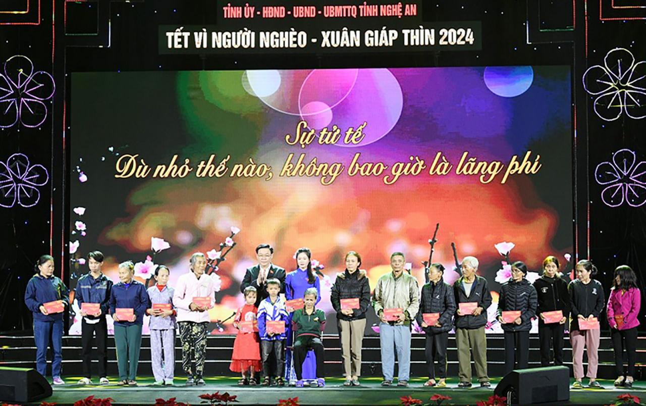 nguoi-ngheo-4-17 - Vietnam.vn nguoi ngheo 4.jpg