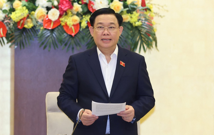 Chủ tịch Quốc hội thông tin mới nhất về sửa Luật Đất đai, Luật Các tổ chức tín dụng- Ảnh 1. - Vietnam.vn Chủ tịch Quốc hội Vương Đình Huệ phát biểu khai mạc phiên họp - Ảnh: GIA HÂN