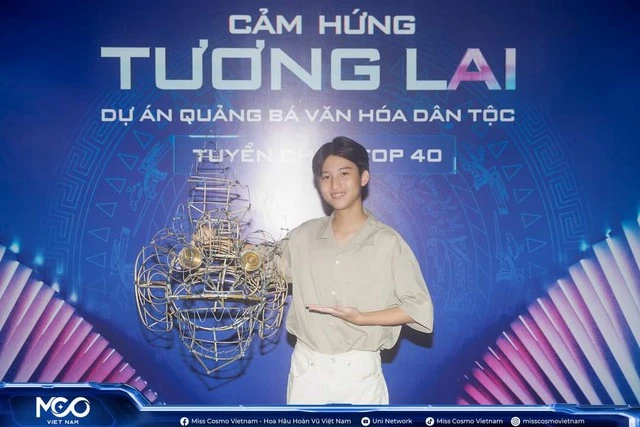 Cậu học trò với những thiết kế thời trang ấn tượng- Ảnh 3. Cậu học trò với những thiết kế thời trang ấn tượng- Ảnh 3.