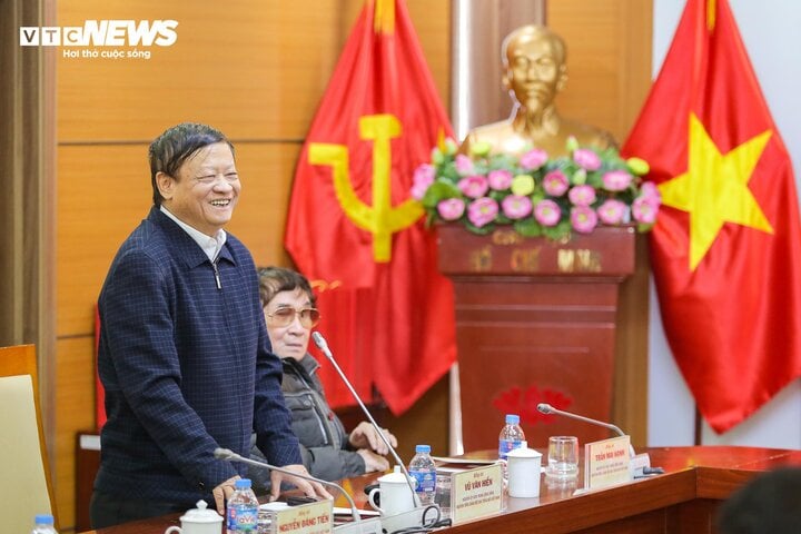Nguyên Tổng Giám đốc Đài VOV Vũ Văn Hiền tại buổi gặp mặt.