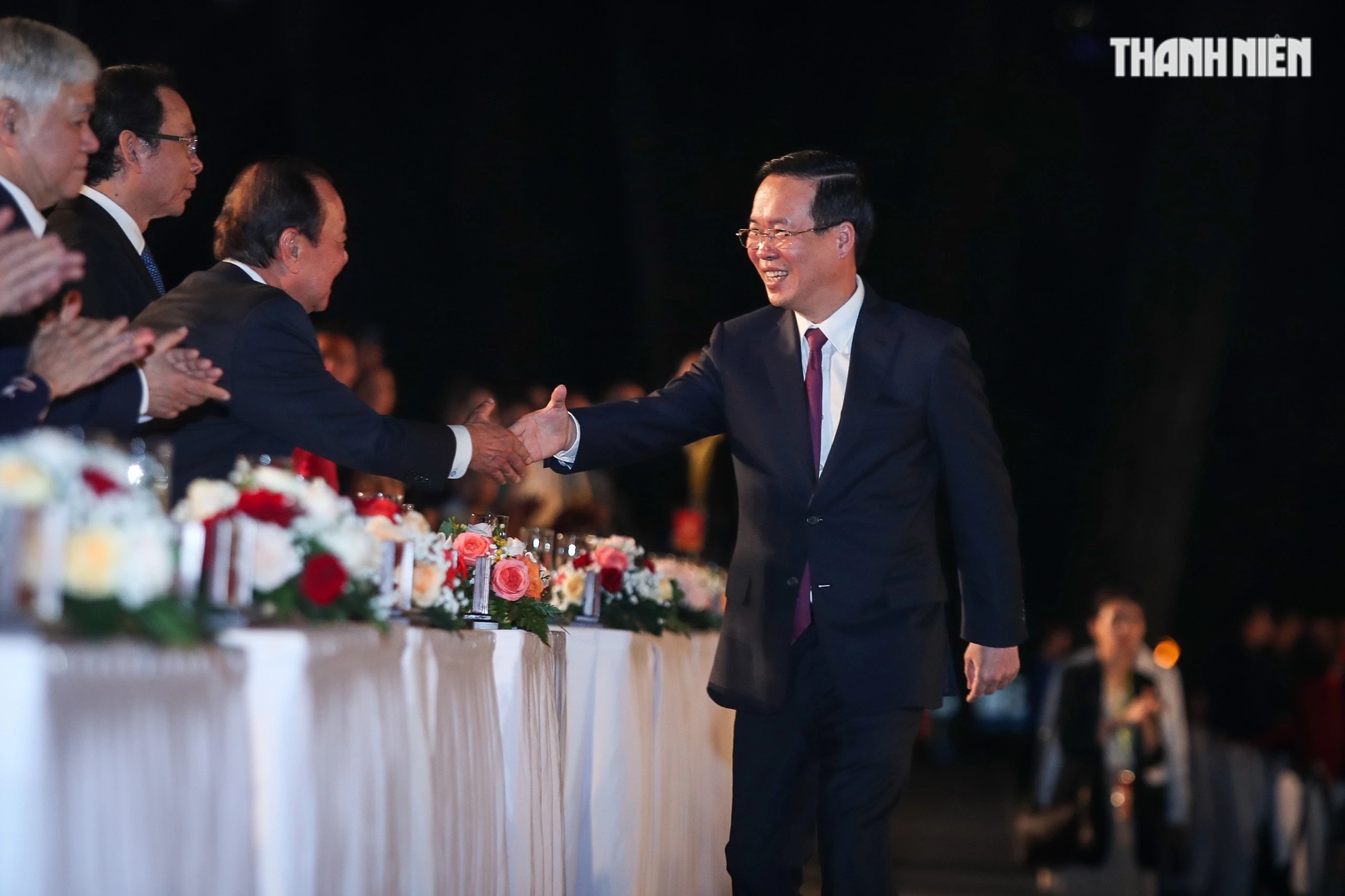 Chủ tịch nước Võ Văn Thưởng chúc tết kiều bào và đánh trống khai hội mừng xuân- Ảnh 5. Chủ tịch nước Võ Văn Thưởng chúc tết kiều bào và đánh trống khai hội mừng xuân- Ảnh 5.