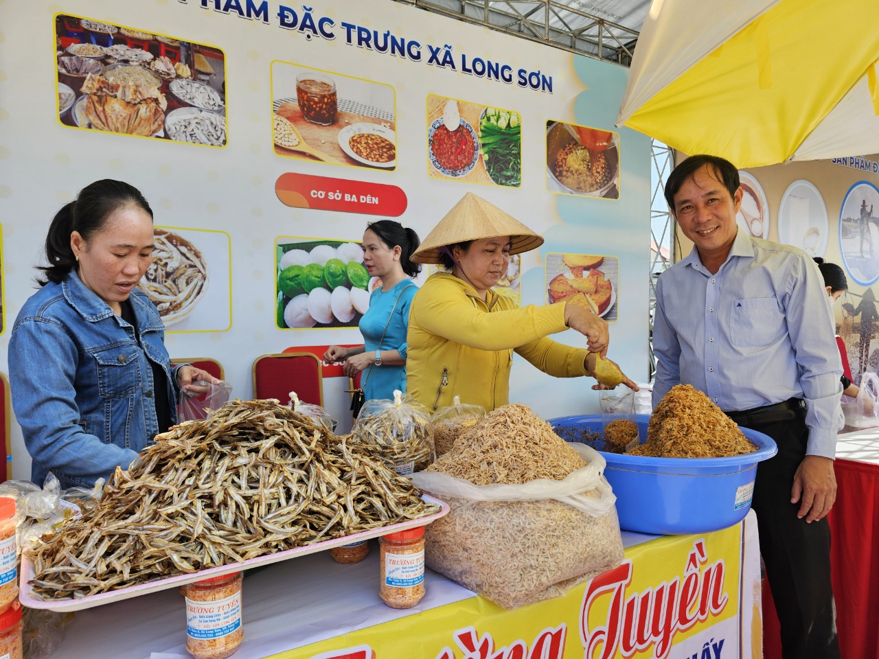 Bà Rịa - Vũng Tàu: Xã Long Sơn đạt chuẩn nông thôn mới nâng cao- Ảnh 2. Bà Rịa - Vũng Tàu: Xã Long Sơn đạt chuẩn nông thôn mới nâng cao- Ảnh 2.
