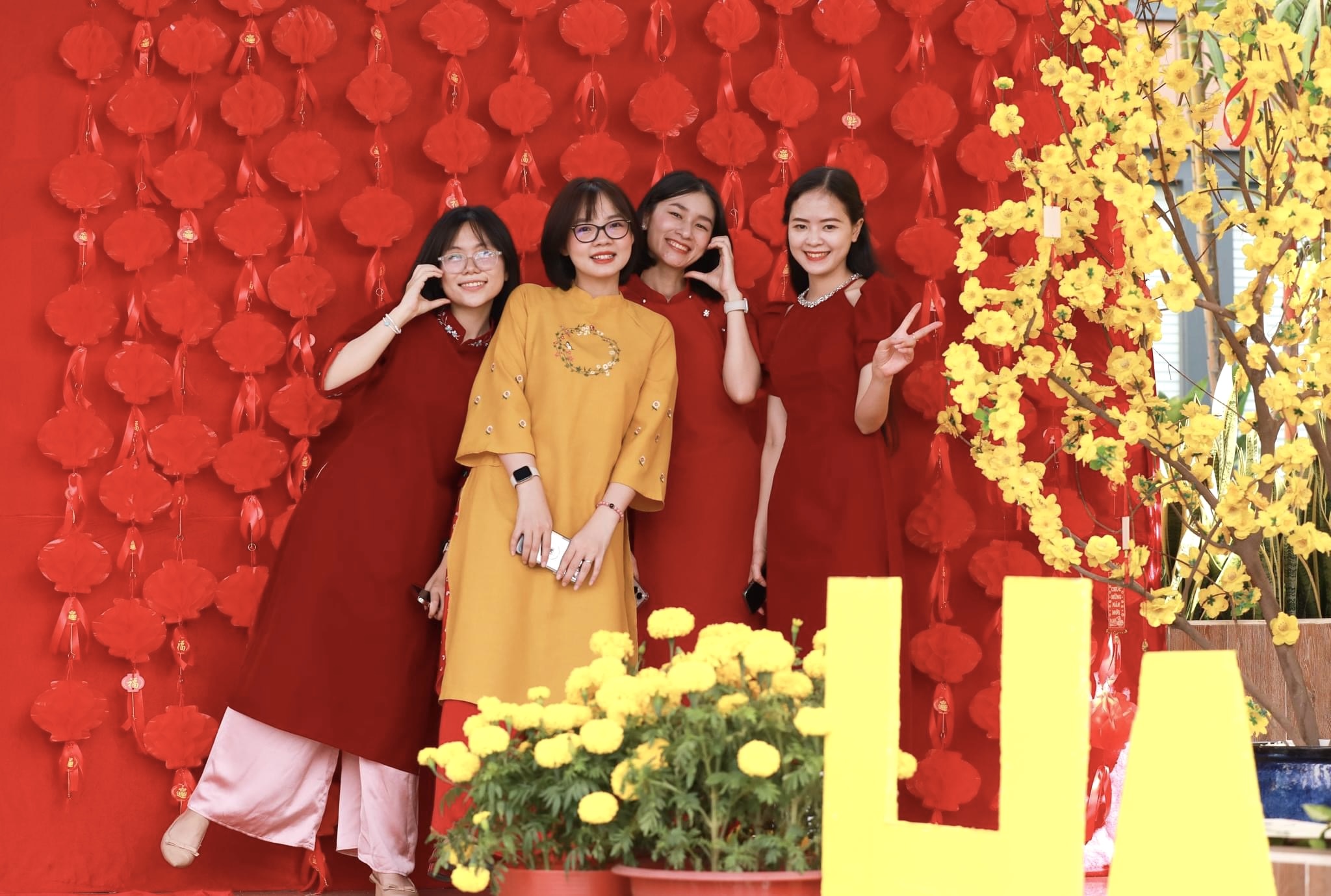 Rộn ràng không gian tết tại giảng đường ĐH- Ảnh 6. Rộn ràng không gian tết tại giảng đường ĐH- Ảnh 6.