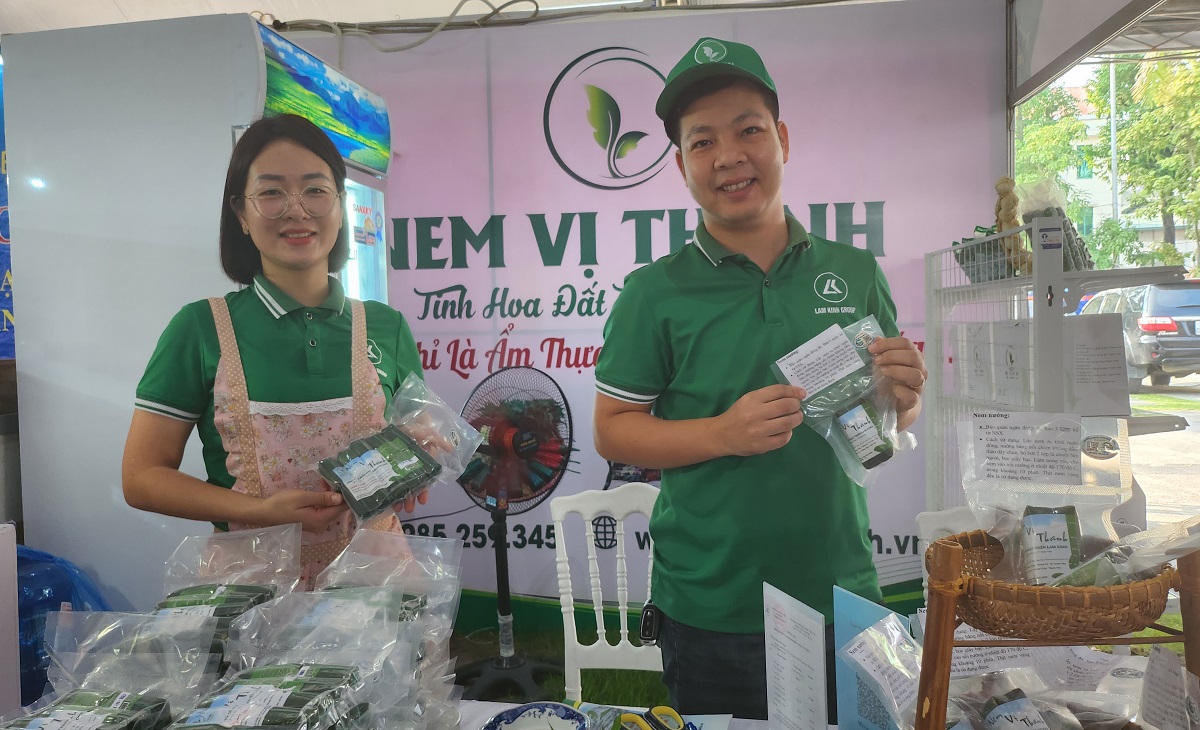 VIDEO: Đặc sản nem chua Thanh Hóa VIDEO: Đặc sản nem chua Thanh Hóa