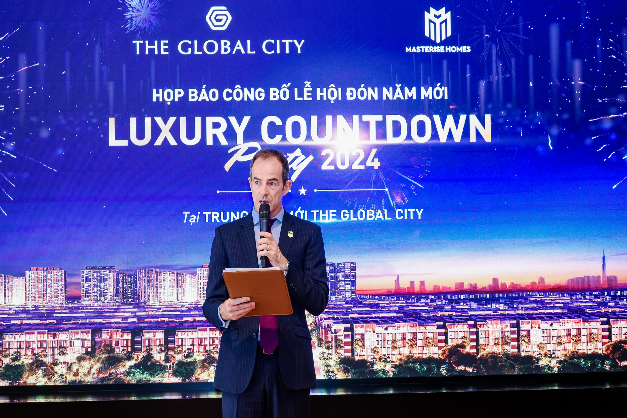 The Global City - điểm bắn pháo hoa nghệ thuật mới phục vụ người dân - Ảnh 5. The Global City - điểm bắn pháo hoa nghệ thuật mới phục vụ người dân - Ảnh 5.