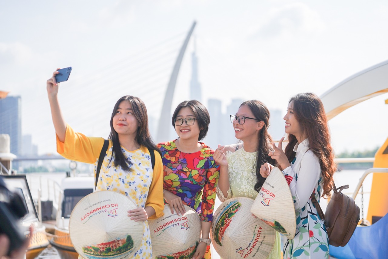 TP.HCM nỗ lực giúp du lịch đường thủy khởi sắc - Ảnh 3. TP.HCM nỗ lực giúp du lịch đường thủy khởi sắc - Ảnh 3.