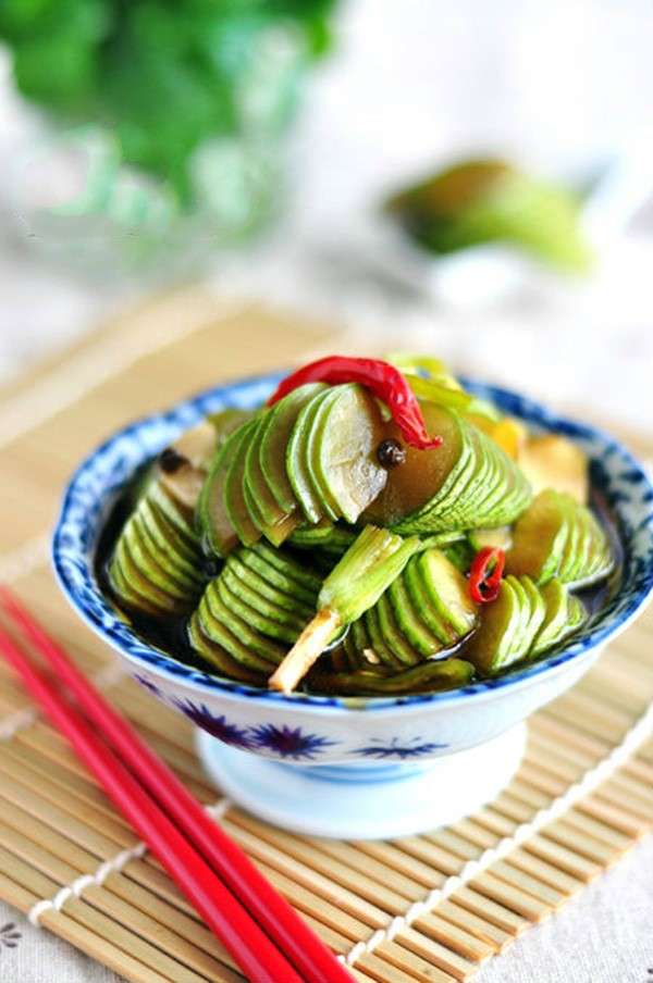 Dưa leo ăn cùng cà chua là bình thường rồi, bạn có thể chế biến Dưa leo ăn cùng cà chua là bình thường rồi, bạn có thể chế biến