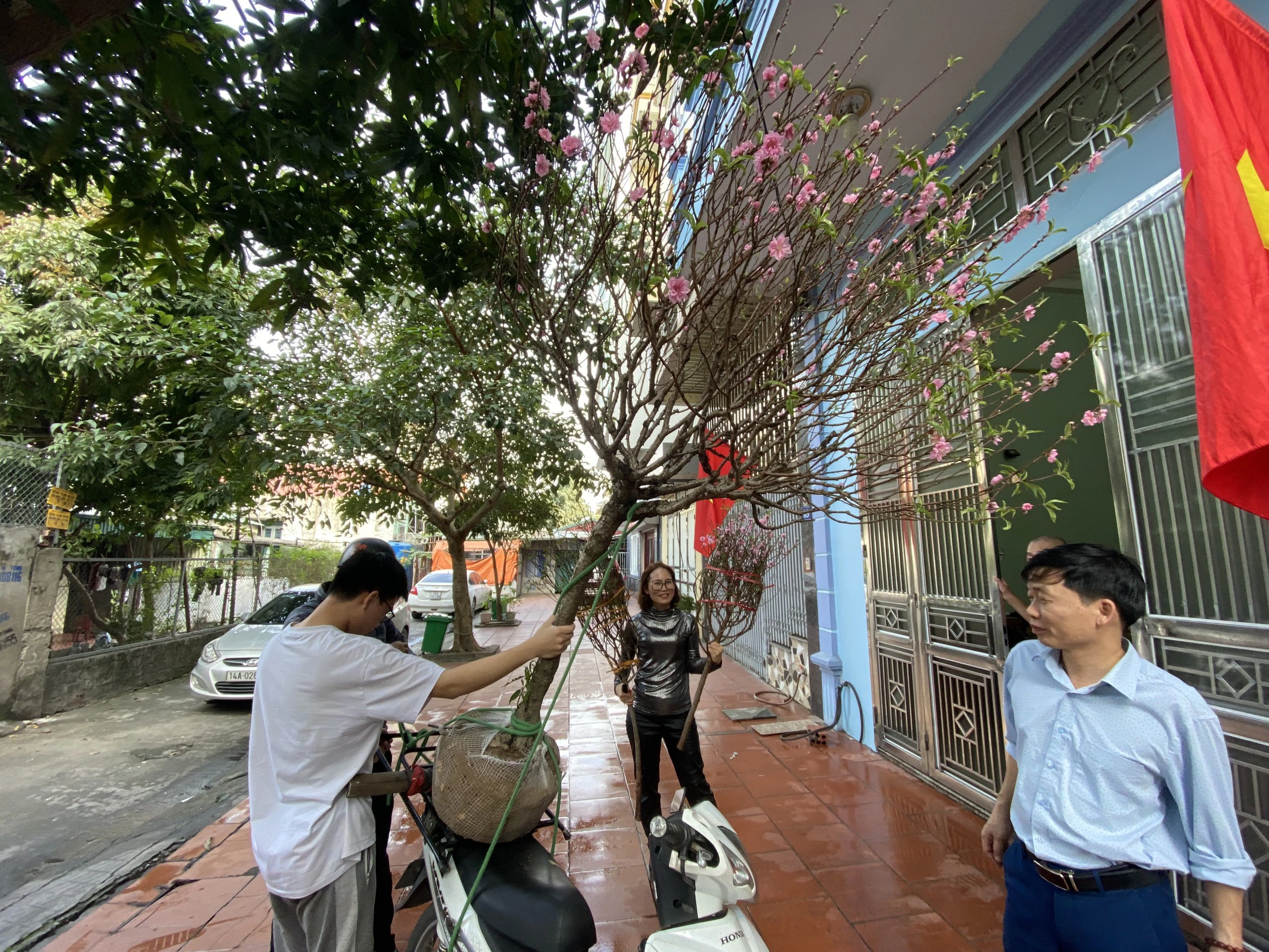 Những chuyến xe chở Những chuyến xe chở