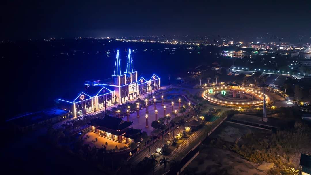 Diễn viên Tuyền mập nói về chuyến đi cáp treo viếng Bà chúa Xứ núi Sam- Ảnh 19. Diễn viên Tuyền mập nói về chuyến đi cáp treo viếng Bà chúa Xứ núi Sam- Ảnh 19.