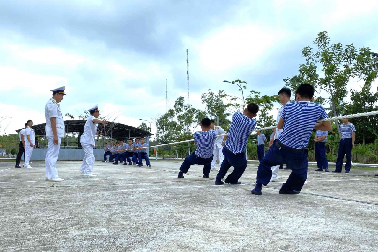 Vùng 5 Hải quân: Vui Xuân, đón Tết, sẵn sàng chiến đấu cao Vùng 5 Hải quân: Vui Xuân, đón Tết, sẵn sàng chiến đấu cao