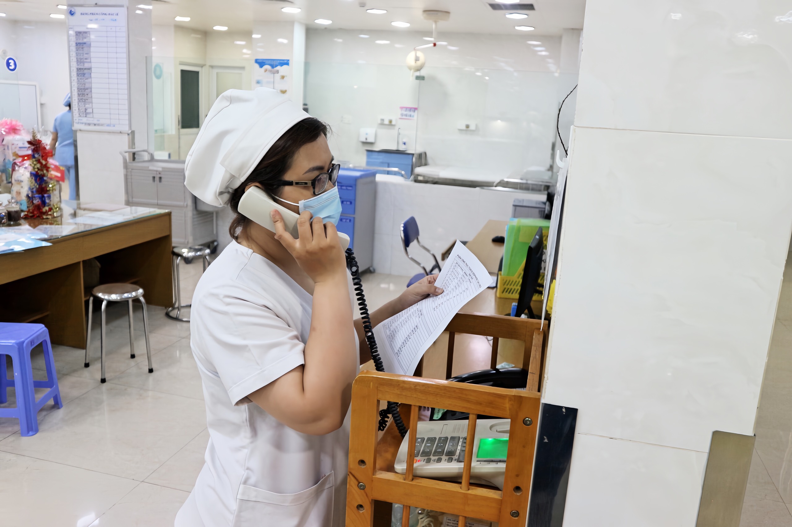 Những người đỡ đẻ đêm giao thừa năm Giáp Thìn 2024- Ảnh 4. Những người đỡ đẻ đêm giao thừa năm Giáp Thìn 2024- Ảnh 4.