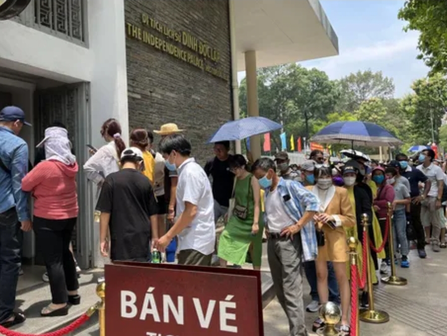 Các điểm vui chơi tại TP.HCM kín khách trong nghỉ lễ 2/9 - Ảnh 15. Các điểm vui chơi tại TP.HCM kín khách trong nghỉ lễ 2/9 - Ảnh 15.