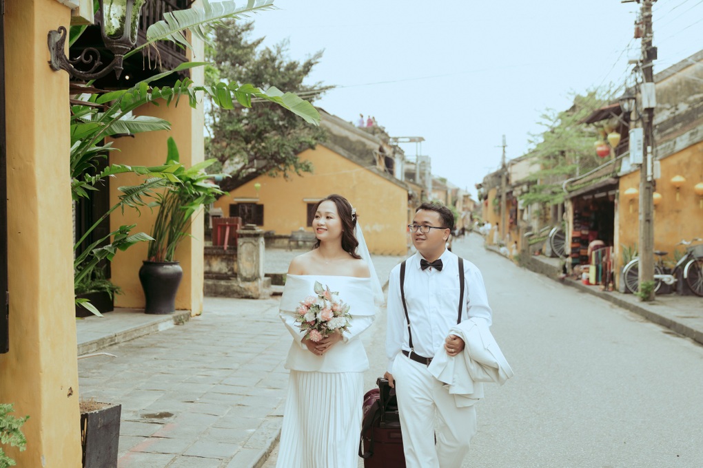 Phó giáo sư tuổi Thìn nhận bão giải thưởng, giải lớn nhất là... vợ đẻ - 3 Phó giáo sư tuổi Thìn nhận bão giải thưởng, giải lớn nhất là... vợ đẻ - 3