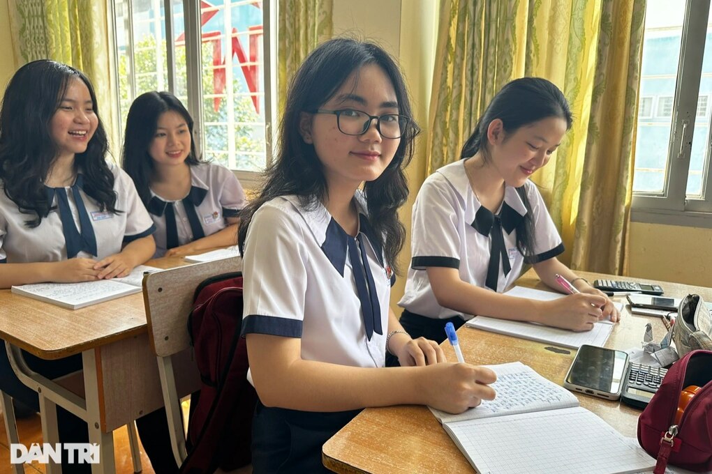 Lớp học ở phố núi Đắk Lắk có 9 học sinh giỏi quốc gia - 2