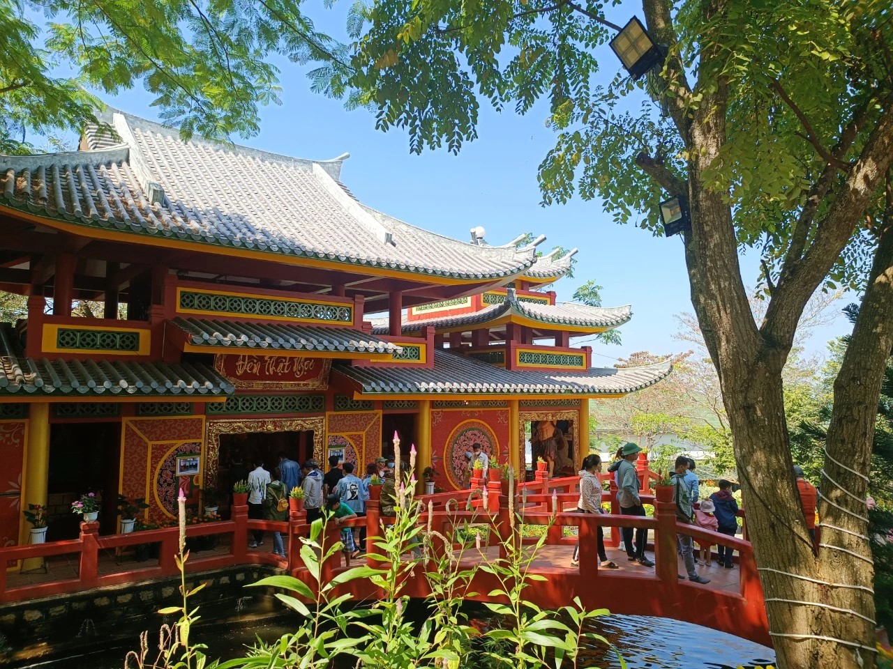 Địa điểm hành hương lý tưởng cho du khách khi đến Châu Đốc- Ảnh 19. C:\Users\PhuocMai\AppData\Local\Packages\Microsoft.Windows.Photos_8wekyb3d8bbwe\TempState\ShareServiceTempFolder\photo-2-1674549023204482463212.jpeg